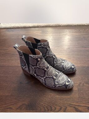 Madewell Snake-Print Chelsea Ankle Boots - Black and Gray